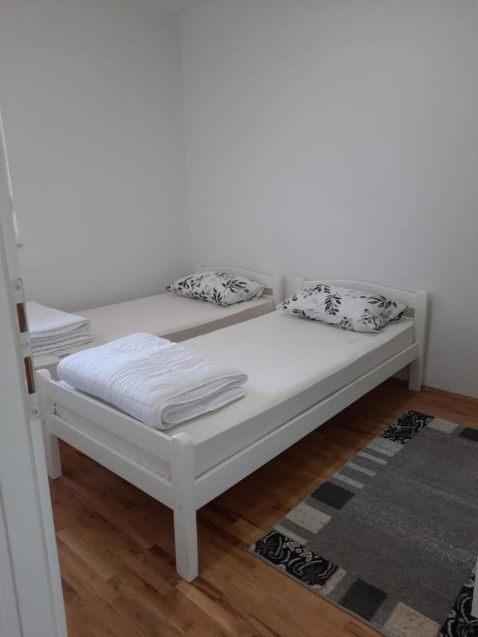 Apartment ชาพลินา ภายนอก รูปภาพ