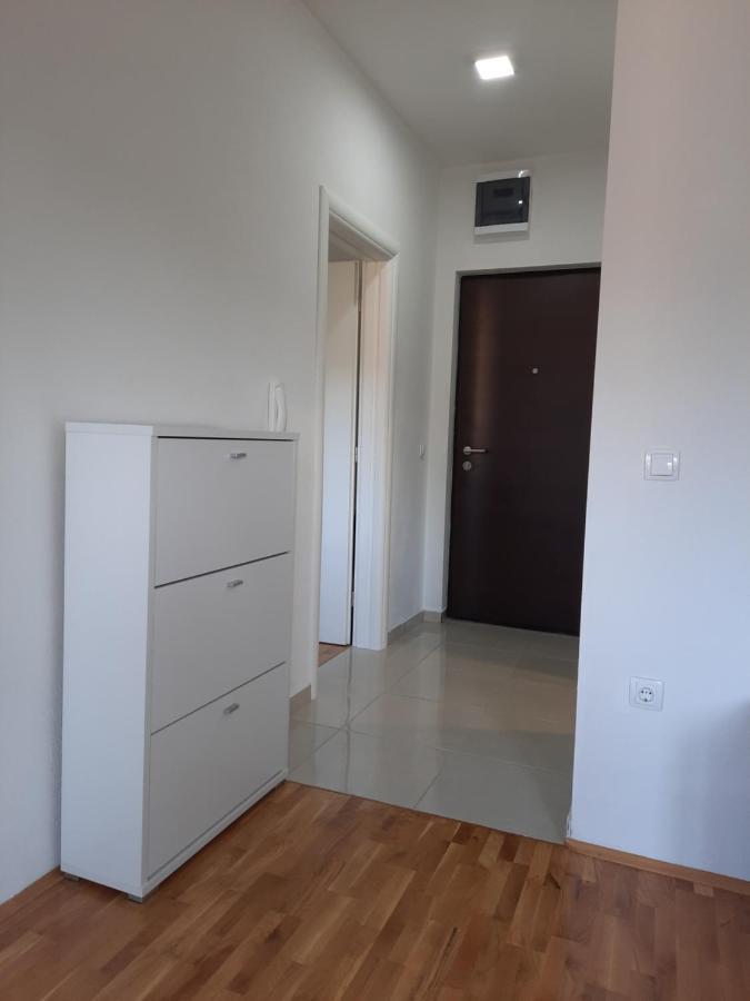 Apartment ชาพลินา ภายนอก รูปภาพ